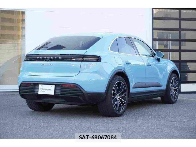Porsche MACAN 2025-02 8781621-7