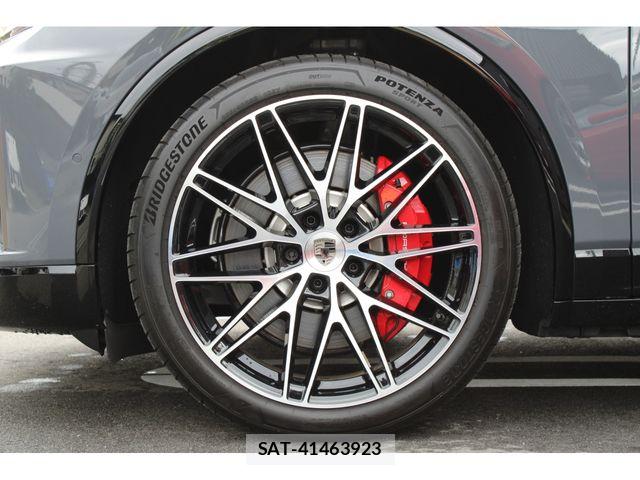 Porsche MACAN 2026-03 8850361-11