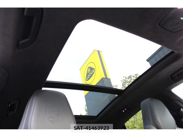 Porsche MACAN 2026-03 8850361-12