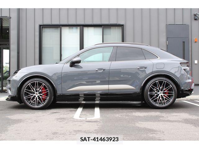 Porsche MACAN 2026-03 8850361-1