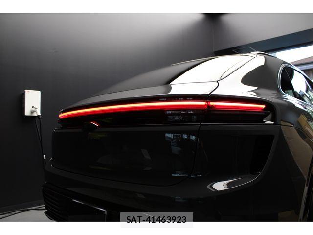 Porsche MACAN 2026-03 8850361-21