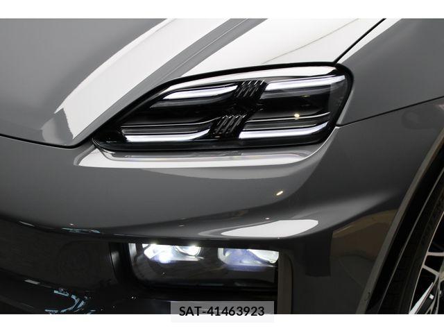Porsche MACAN 2026-03 8850361-22