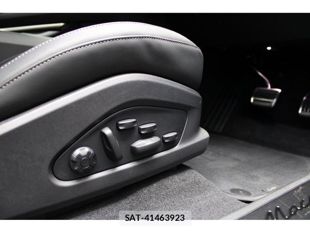 Porsche MACAN 2026-03 8850361-23