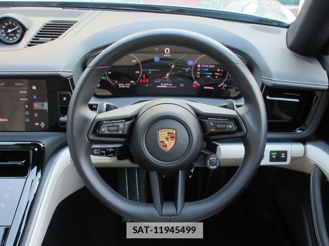 Porsche PANAMERA 2024-05 808343-23