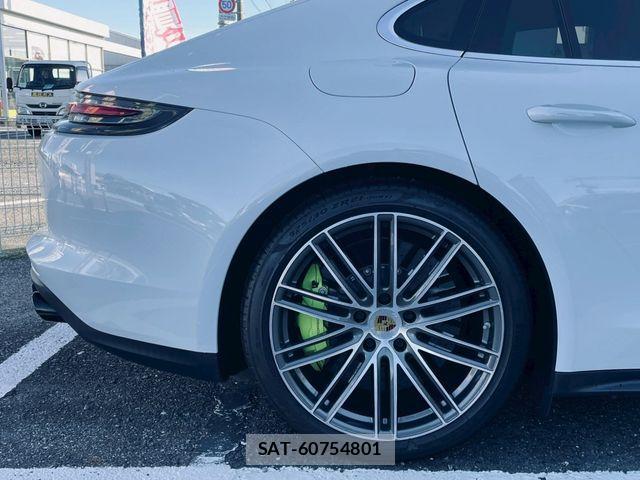 Porsche PANAMERA 2018-03 1093395-10