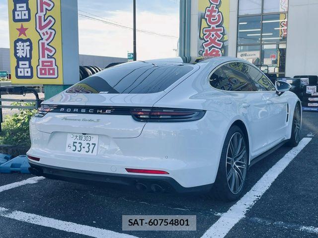 Porsche PANAMERA 2018-03 1093395-14