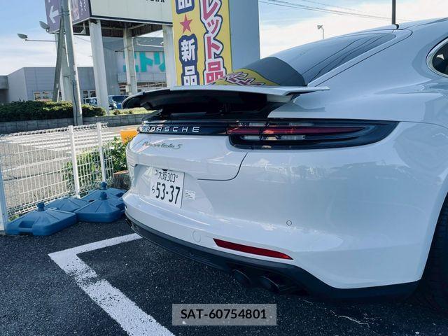Porsche PANAMERA 2018-03 1093395-16