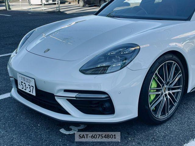 Porsche PANAMERA 2018-03 1093395-3