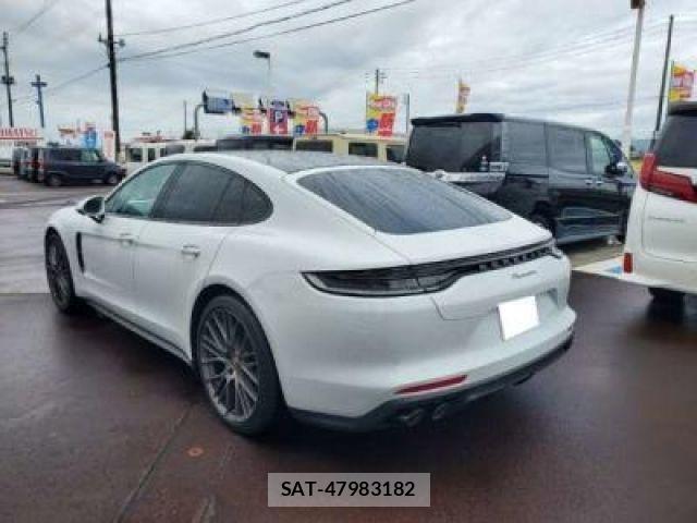 Porsche PANAMERA 2023-06 1322911-2