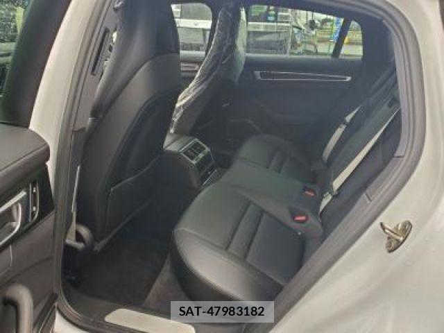 Porsche PANAMERA 2023-06 1322911-4