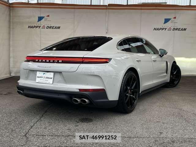 Porsche PANAMERA 2024-01 1381547-4