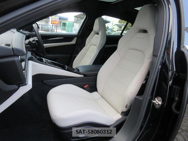 Porsche PANAMERA 2025-06 2401577-13