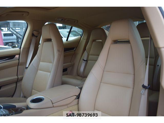 Porsche PANAMERA 2014-11 3414876-11