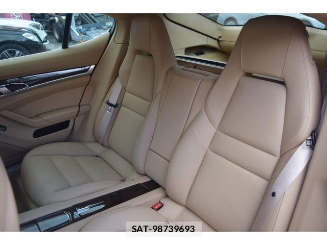 Porsche PANAMERA 2014-11 3414876-12