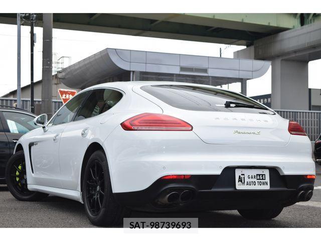 Porsche PANAMERA 2014-11 3414876-5