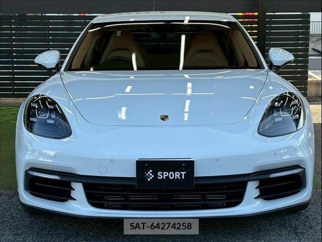 Porsche PANAMERA 2017-12 5875458-12