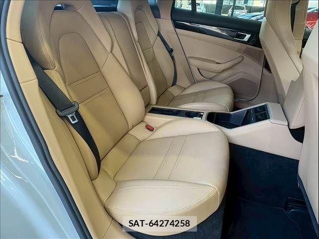 Porsche PANAMERA 2017-12 5875458-6