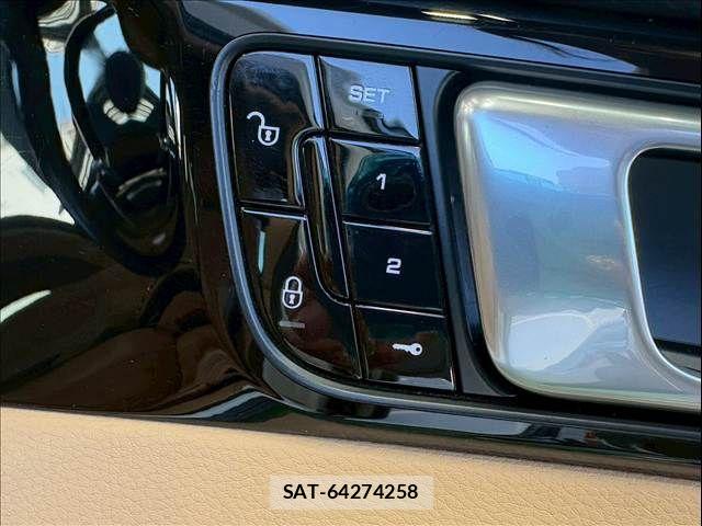 Porsche PANAMERA 2017-12 5875458-8