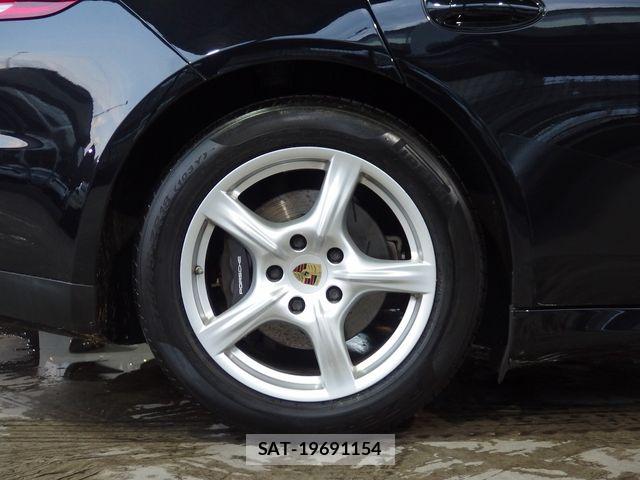 Porsche PANAMERA 2015-03 6016082-11