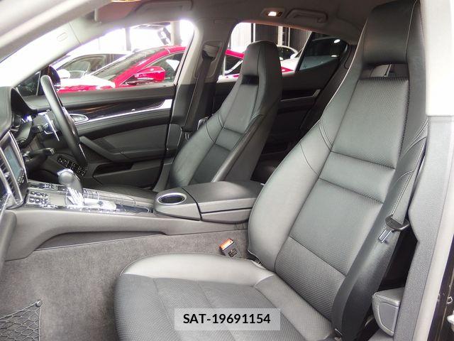 Porsche PANAMERA 2015-03 6016082-20