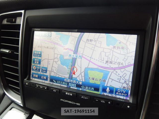 Porsche PANAMERA 2015-03 6016082-28