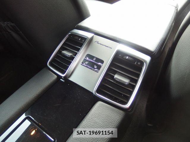 Porsche PANAMERA 2015-03 6016082-29
