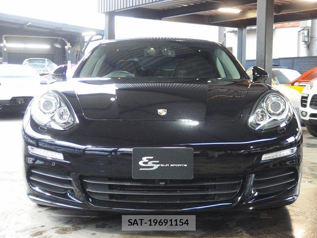 Porsche PANAMERA 2015-03 6016082-3