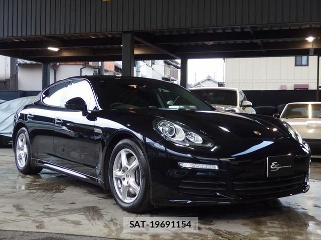 Porsche PANAMERA 2015-03 6016082-4