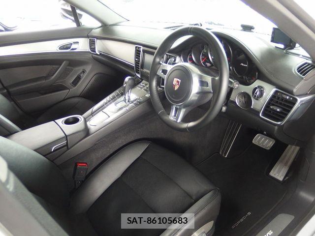Porsche PANAMERA 2014-10 6016081-15