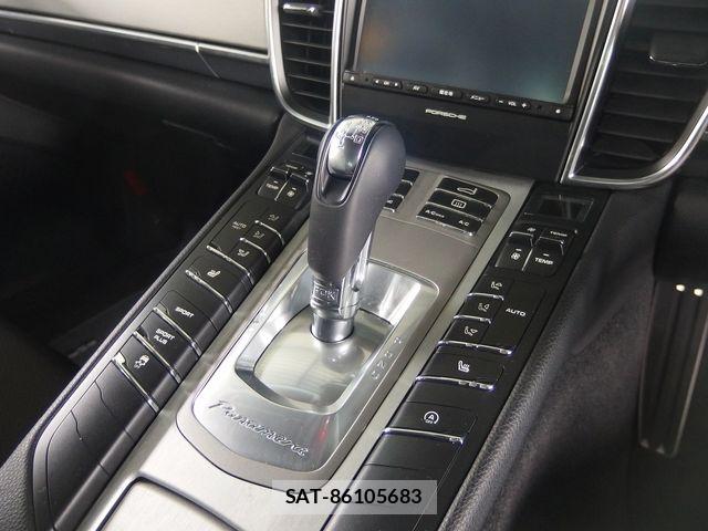 Porsche PANAMERA 2014-10 6016081-26