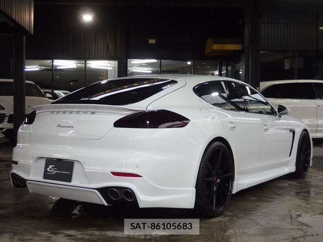 Porsche PANAMERA 2014-10 6016081-2