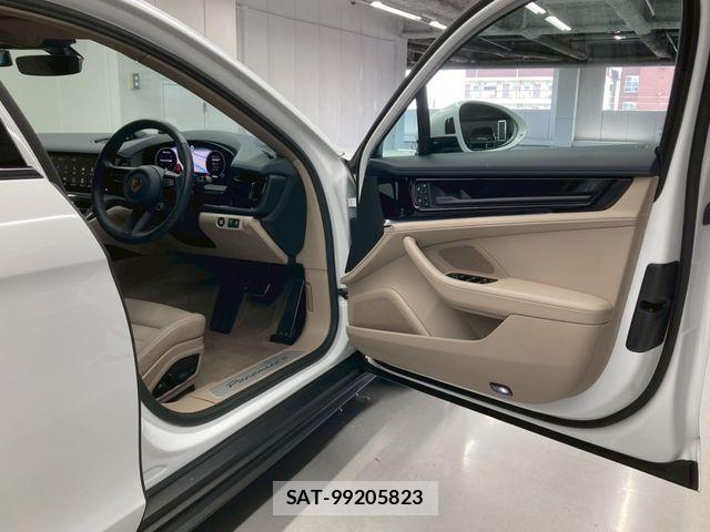 Porsche PANAMERA 2024-05 6614156-17