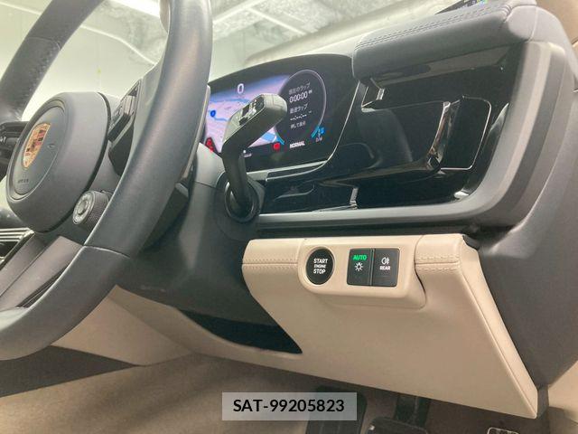 Porsche PANAMERA 2024-05 6614156-21
