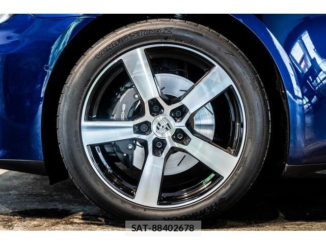 Porsche PANAMERA 2024-05 6673147-7