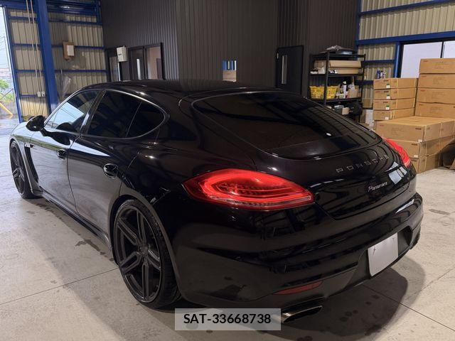 Porsche PANAMERA 2014-07 6677498-2