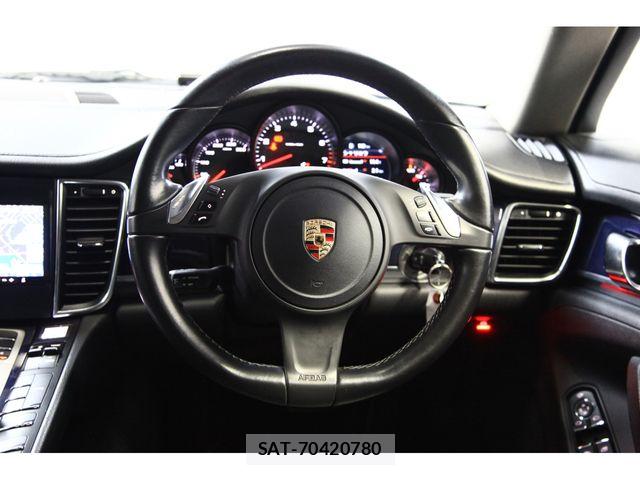 Porsche PANAMERA 2013-07 6677497-23