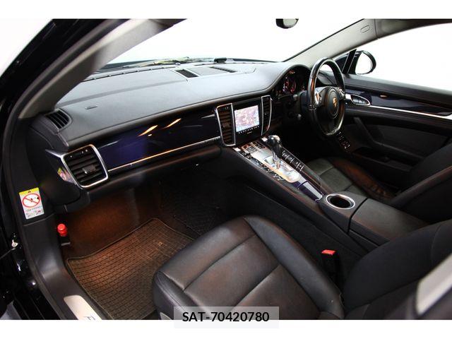 Porsche PANAMERA 2013-07 6677497-25