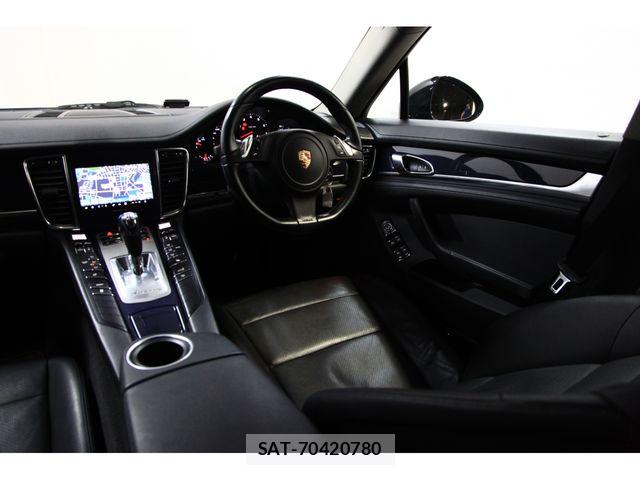 Porsche PANAMERA 2013-07 6677497-26