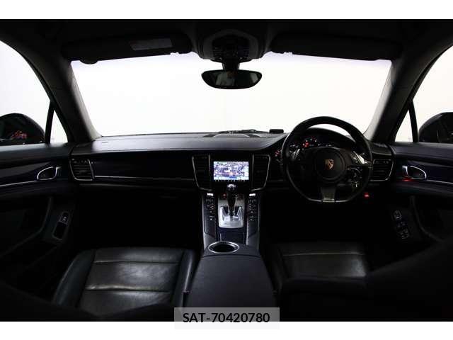 Porsche PANAMERA 2013-07 6677497-3