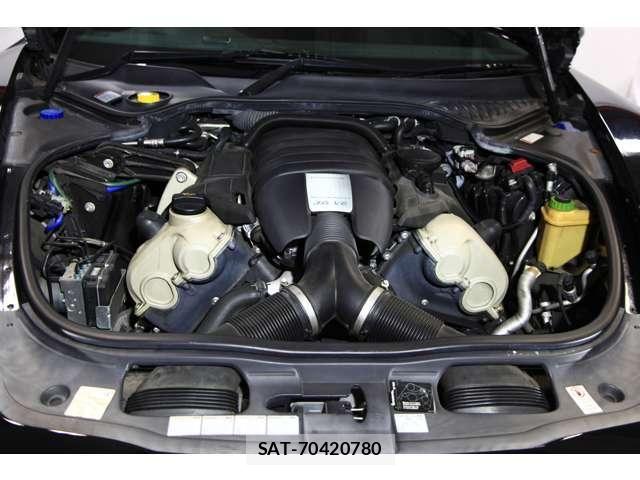 Porsche PANAMERA 2013-07 6677497-4