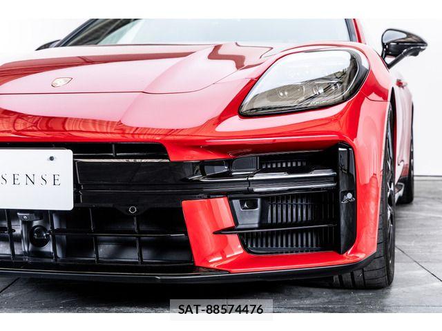 Porsche PANAMERA 2024-11 6997139-11