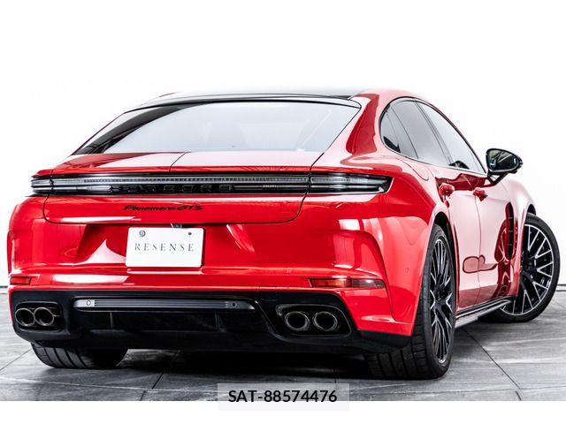 Porsche PANAMERA 2024-11 6997139-2