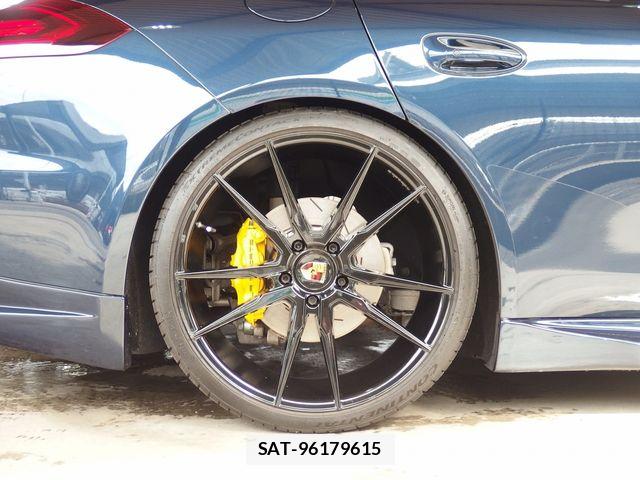 Porsche PANAMERA 2015-03 7329364-11