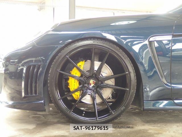 Porsche PANAMERA 2015-03 7329364-12