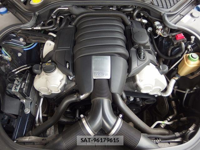 Porsche PANAMERA 2015-03 7329364-14
