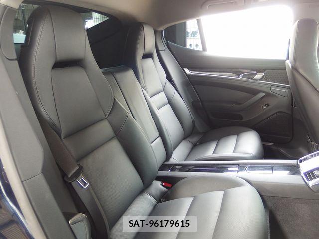 Porsche PANAMERA 2015-03 7329364-21