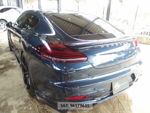 Porsche PANAMERA 2015-03 7329364-7