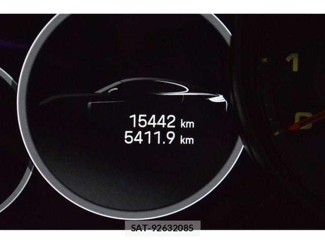 Porsche PANAMERA 2023-09 7329365-16