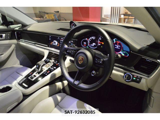 Porsche PANAMERA 2023-09 7329365-29