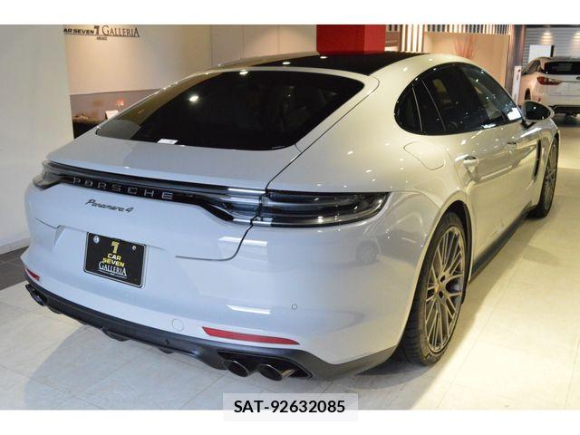 Porsche PANAMERA 2023-09 7329365-4